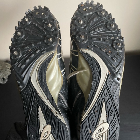 Mens Asics Hyper Mid Track Spike Shoes - Picture 7 of 7